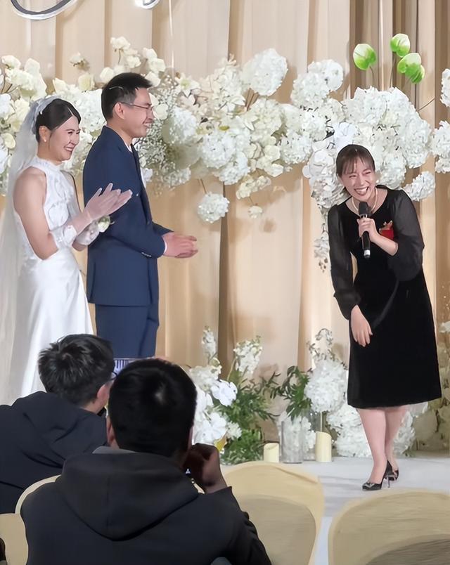 加15年好友婚礼用河南话送祝福：中K8凯发石川佳纯来中国了！到郑州参(图4)