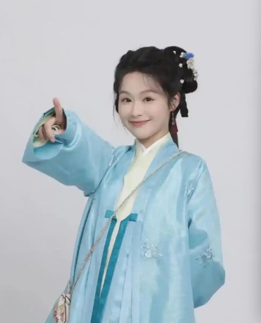 要演技有科班要番位只有18线短剧女演员困境：要学历有硕士(图7)