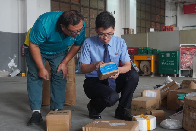 治化营商环境助推各类企业行稳致远同题报道]河南郑州：多维度优化法(图4)